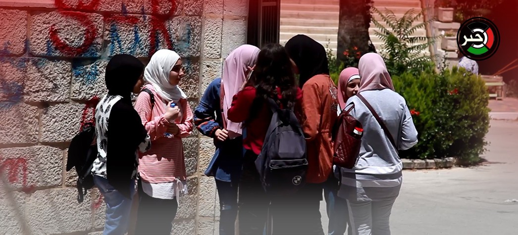 شاهد بالفيديو: آراء طالبات الثانوية العامة في رام الله بامتحان الأحياء