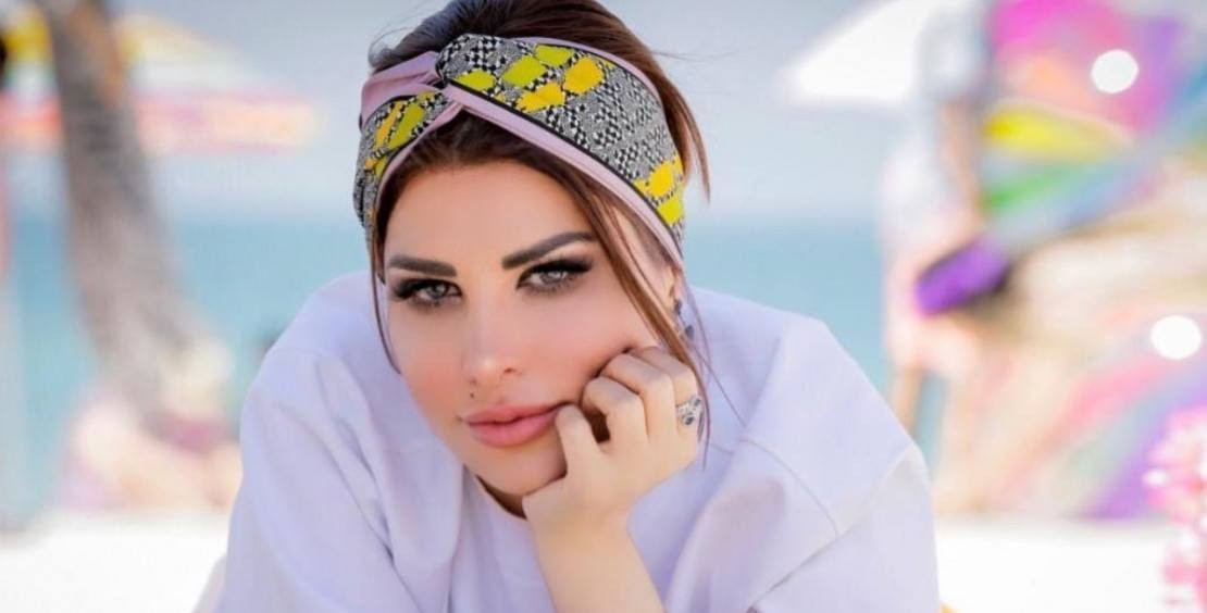بالفيديو: الفنانة الكويتية "شمس"  تتعرض للمعاكسة من "هنود" غزلهم منيح وأموت فيهم