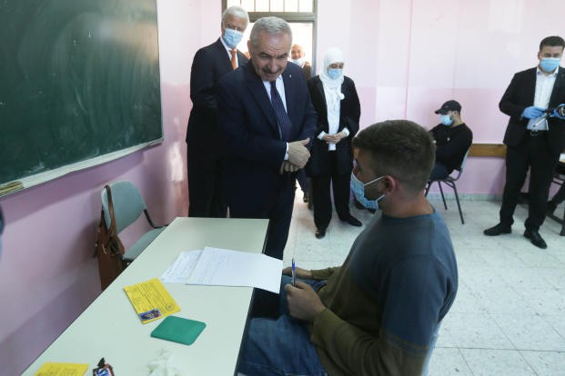 شاهد: التربية والتعليم برام الله تكشف لـ"خبر" آلية إجراء امتحانات الثانوية العامة في ظل كورونا