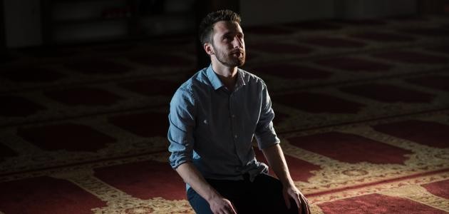 بالفيديو: كيف تتخلص من "وسوسة الشيطان" في الصلاة؟