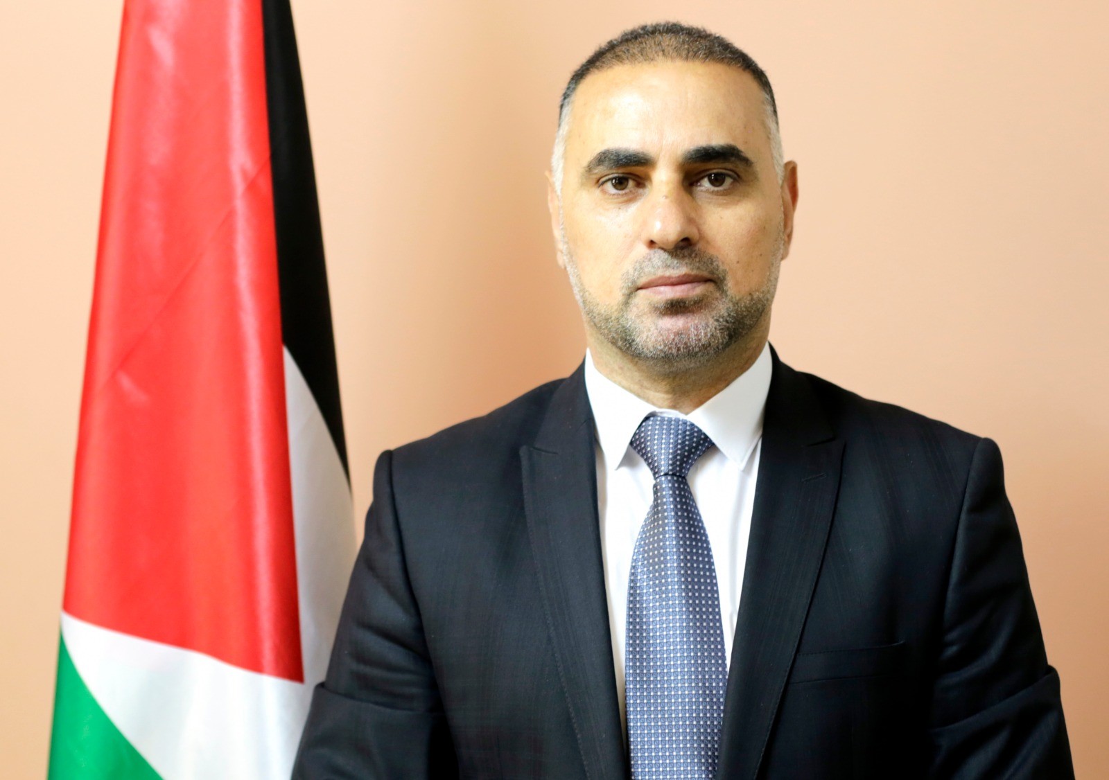 السفير فايز أبو عيطة يقدم أوراق اعتماده لرئيس الجزائر