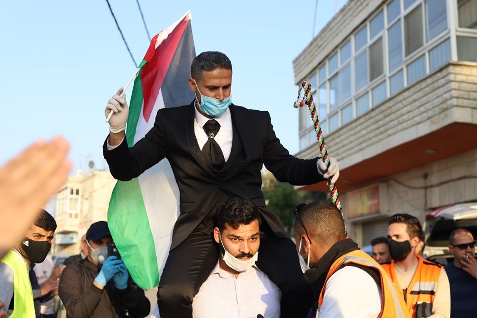 الحكومة تُعلن وقف الاحتفالات بالأفراح في جميع المحافظات