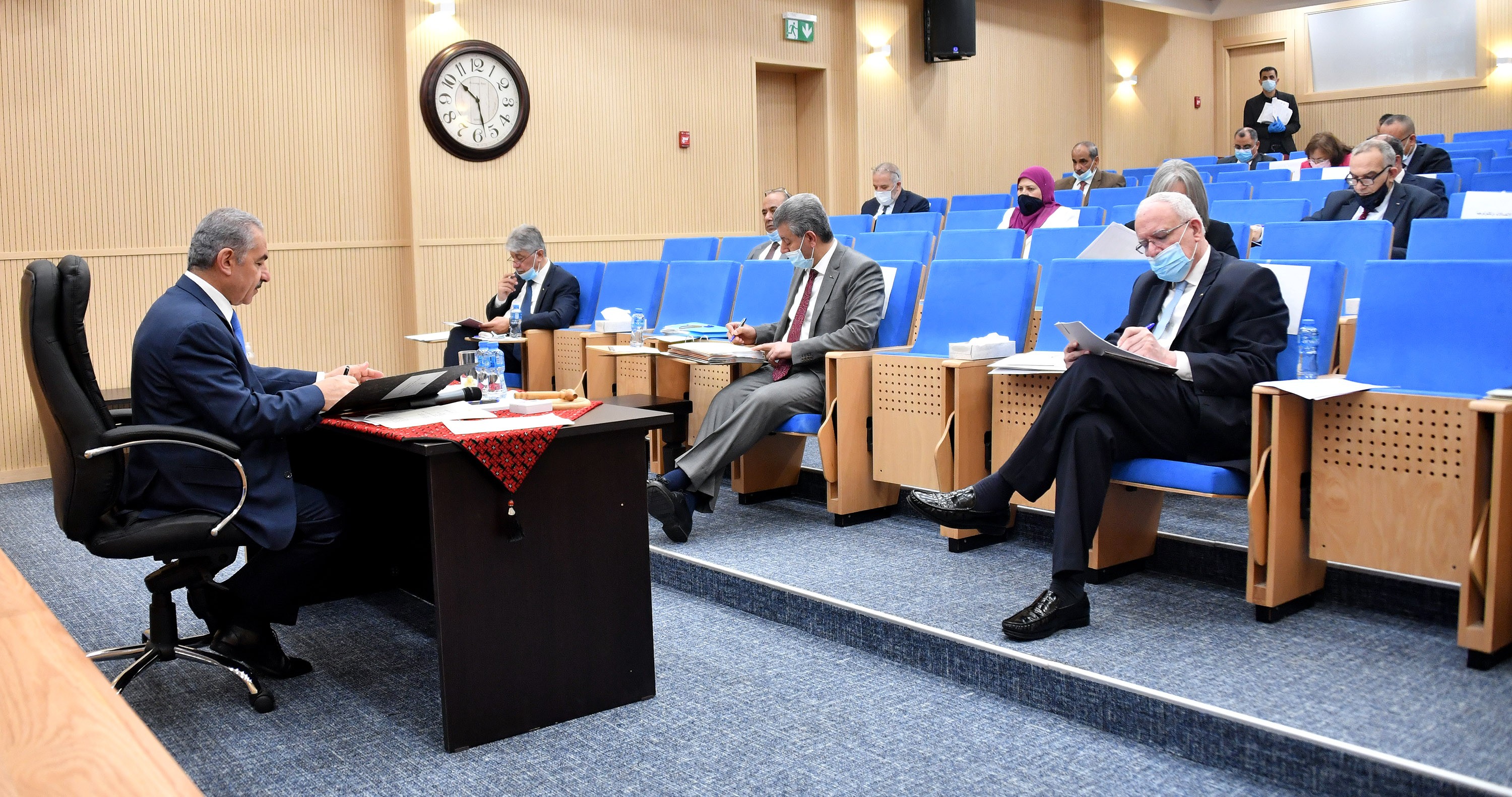 في ظل انتشار فيروس "كورونا".. مجلس الوزراء يقر لائحة عقوبات جديدة