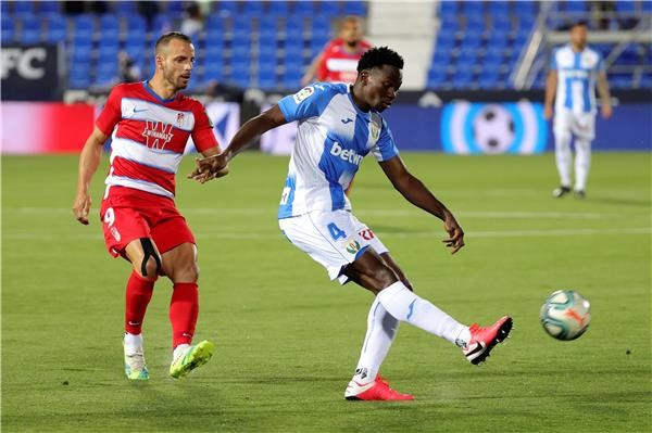 بالصور : ليجانيس يتعادل سلبيا امام ضيفه غرناطة