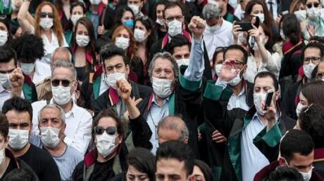 شاهدوا: بسبب التباعد "الجسدي" تجادلت مع الأم فانتقمت من طفلها بأبشع الطرق!