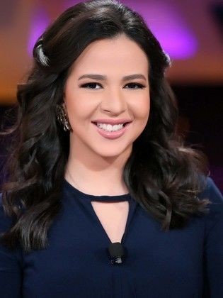 بالصور: "إيمي سمير غانم" تعلق على نبأ انفصالها عن "حسن الرداد"