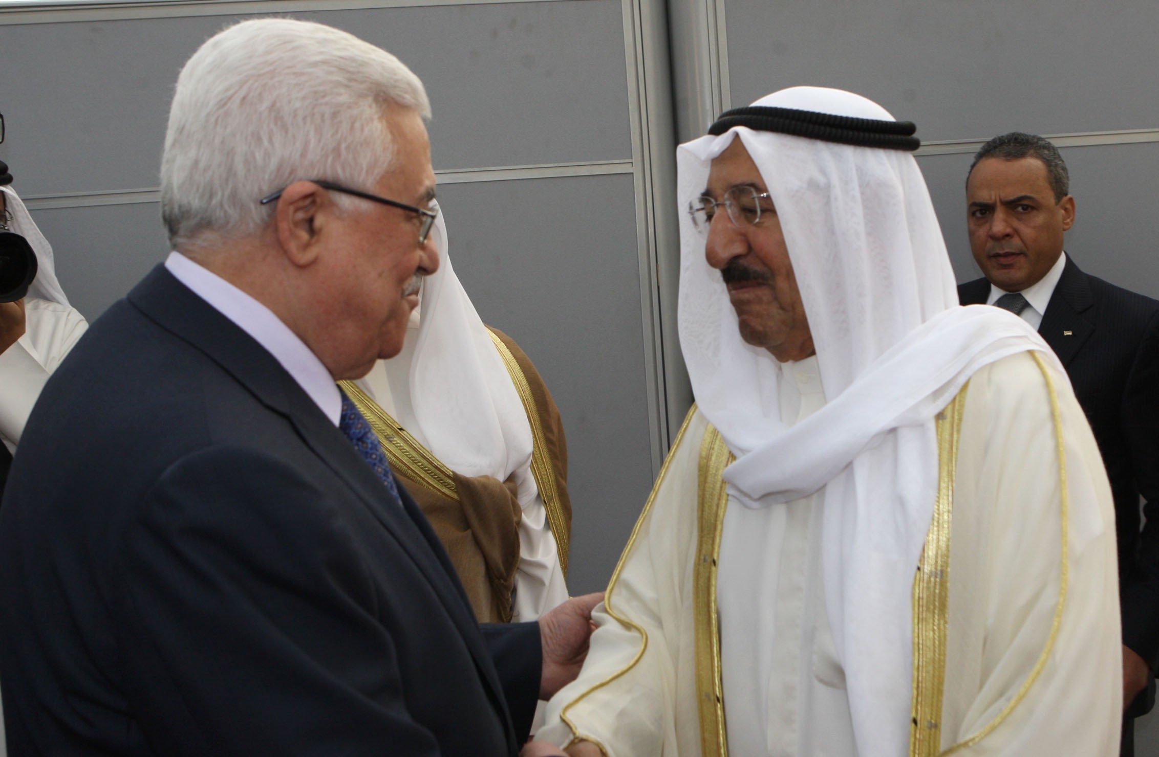 الرئيس عباس: فلسطين خسرت برحيل أمير الكويت قائداً عربياً وزعيماً للإنسانية