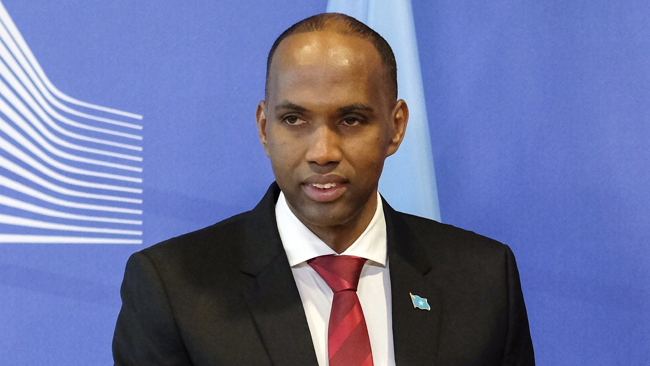 البرلمان الصومالي يُصوِّت على سحب الثقة من رئيس الحكومة