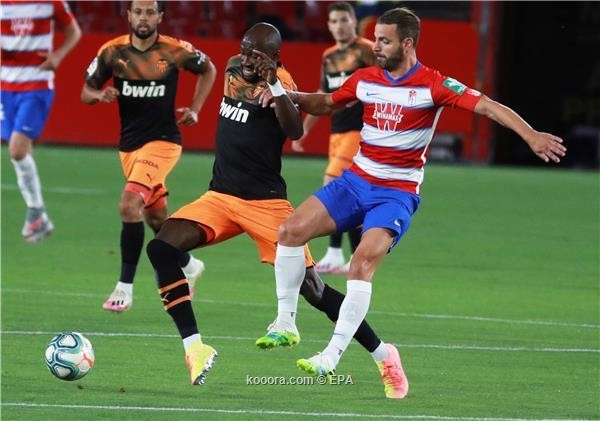 بالصور : غرناطة يتعادل مع فالنسيا في مباراة مثيرة