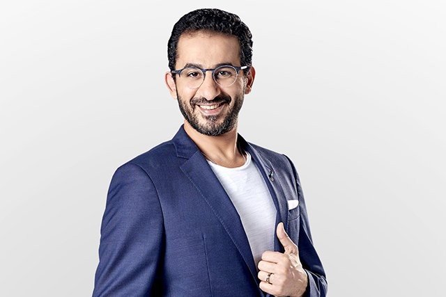 بعد 14 عاما من عرضه.. "أحمد حلمي" يعلق على هذا المشهد من "ظرف طارق"