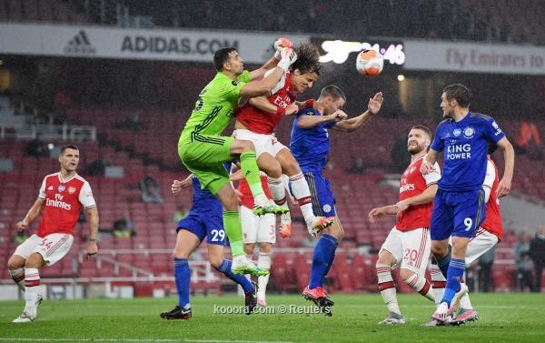 بالصور ؛ ليستر سيتي يتعادل ايجابيا مع ارسنال