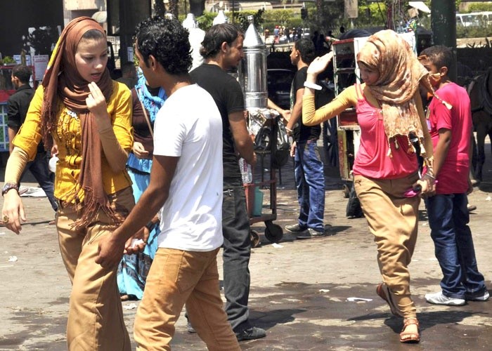 بالفيديو والصور: التحرش "الجنسي" في مصر مشكلة حلولها مستعصية