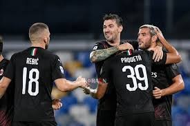 بالصور : معركة ميلان ونابولي الأوروبية تنتهي بتعادل مثير