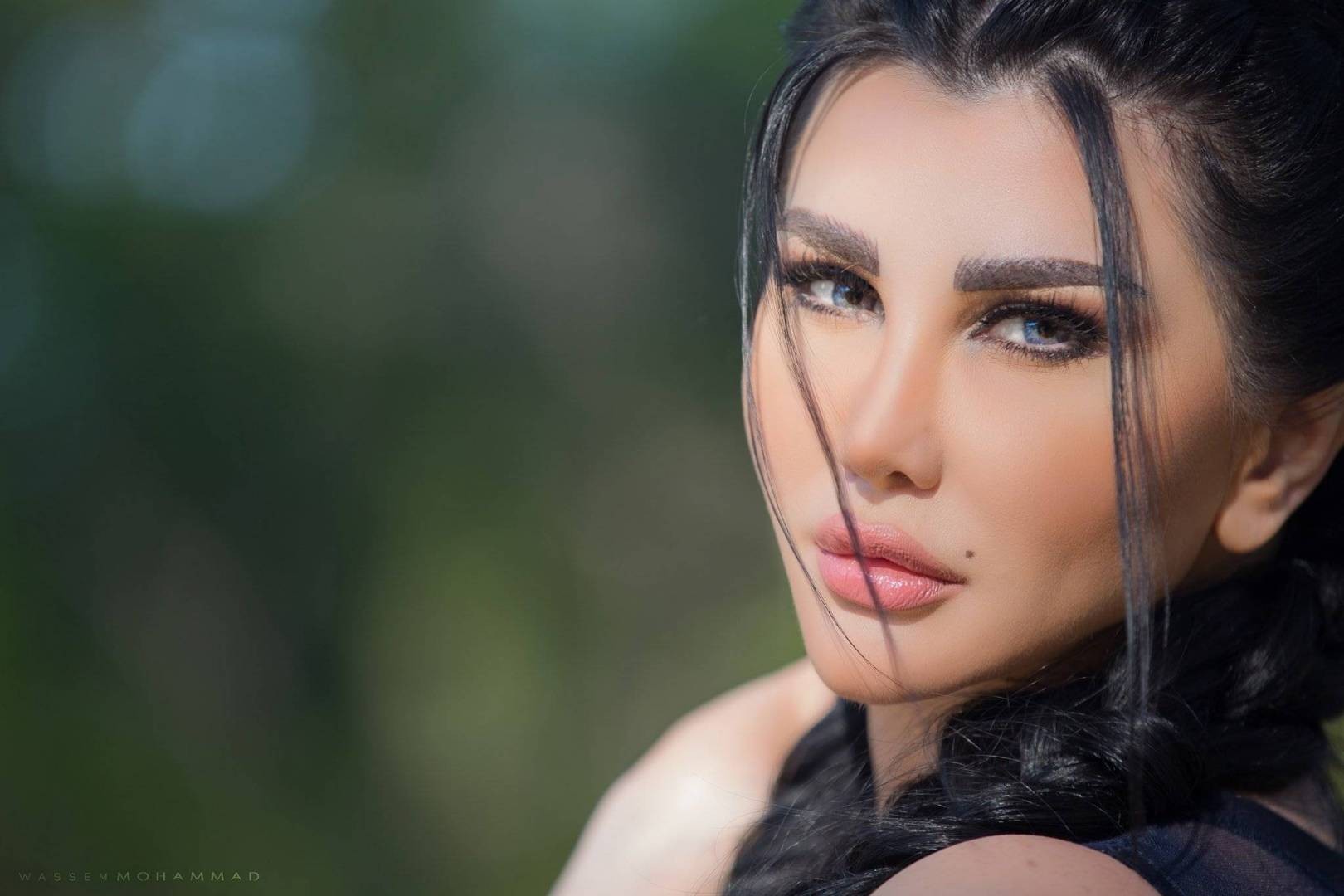 شاهدوا: النجمة السورية "جيني إسبر" تستعد لاقتحام عالم الموضة والأزياء