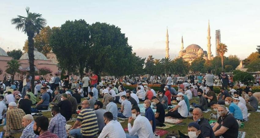 إقامة صلاة العيد للمرة الأولى منذ 86 عاما في "آيا صوفيا"