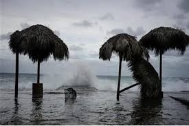 مصرع 121 شخصًا جراء عاصفة تضرب الفلبين