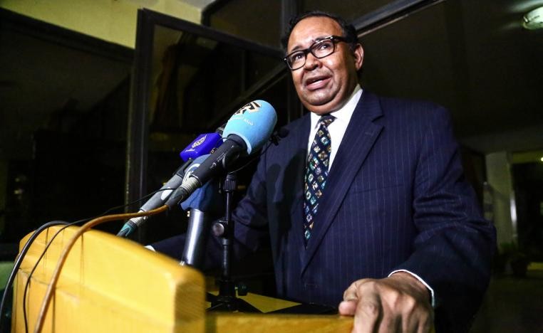 أول تعليق من الناطق باسم خارجية السودان بعد إقالته بسبب تأييد التطبيع مع "إسرائيل"