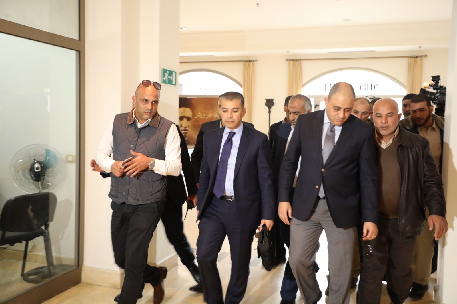 لبحث عدة ملفات