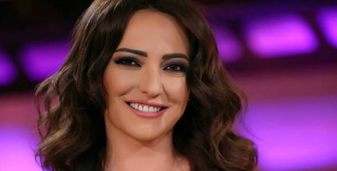 شاهدوا: النجمة السورية "أمل عرفة" تصاب بـ"فيروس كورونا"