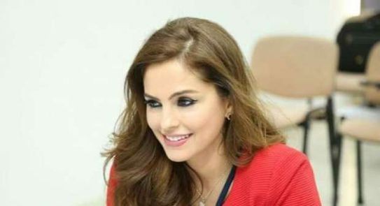 وزيرة الإعلام اللبنانية تستقيل من منصبها