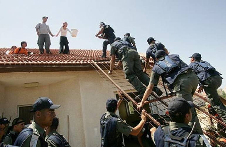 وزير إسرائيلي: انسحابنا من قطاع غزة كان الوقود لتقوية حماس