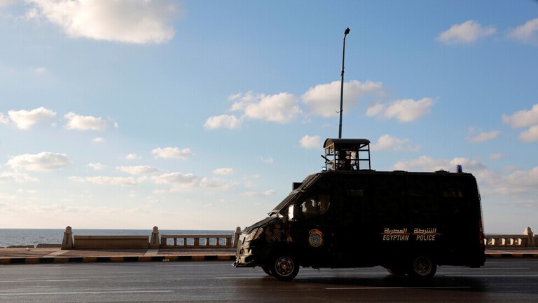 مصر: القبض على جزار متهم بتقطيع زوجته في حي الهرم