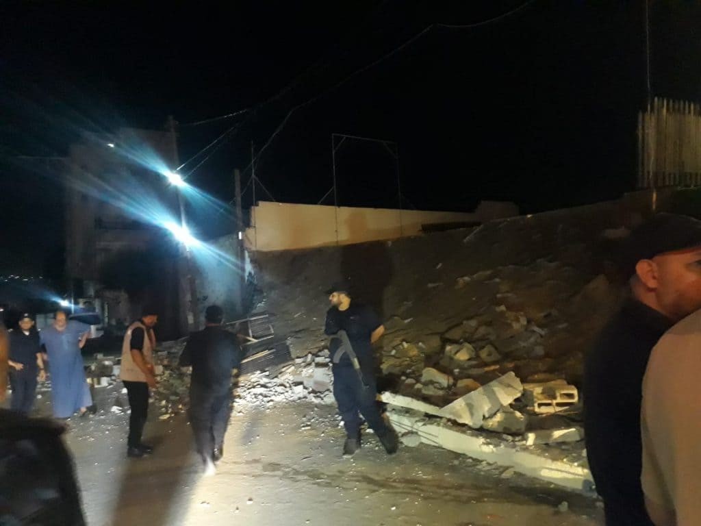 إصابة مواطنة إثر انهيار سور إحدى الكافتيريات بغزة