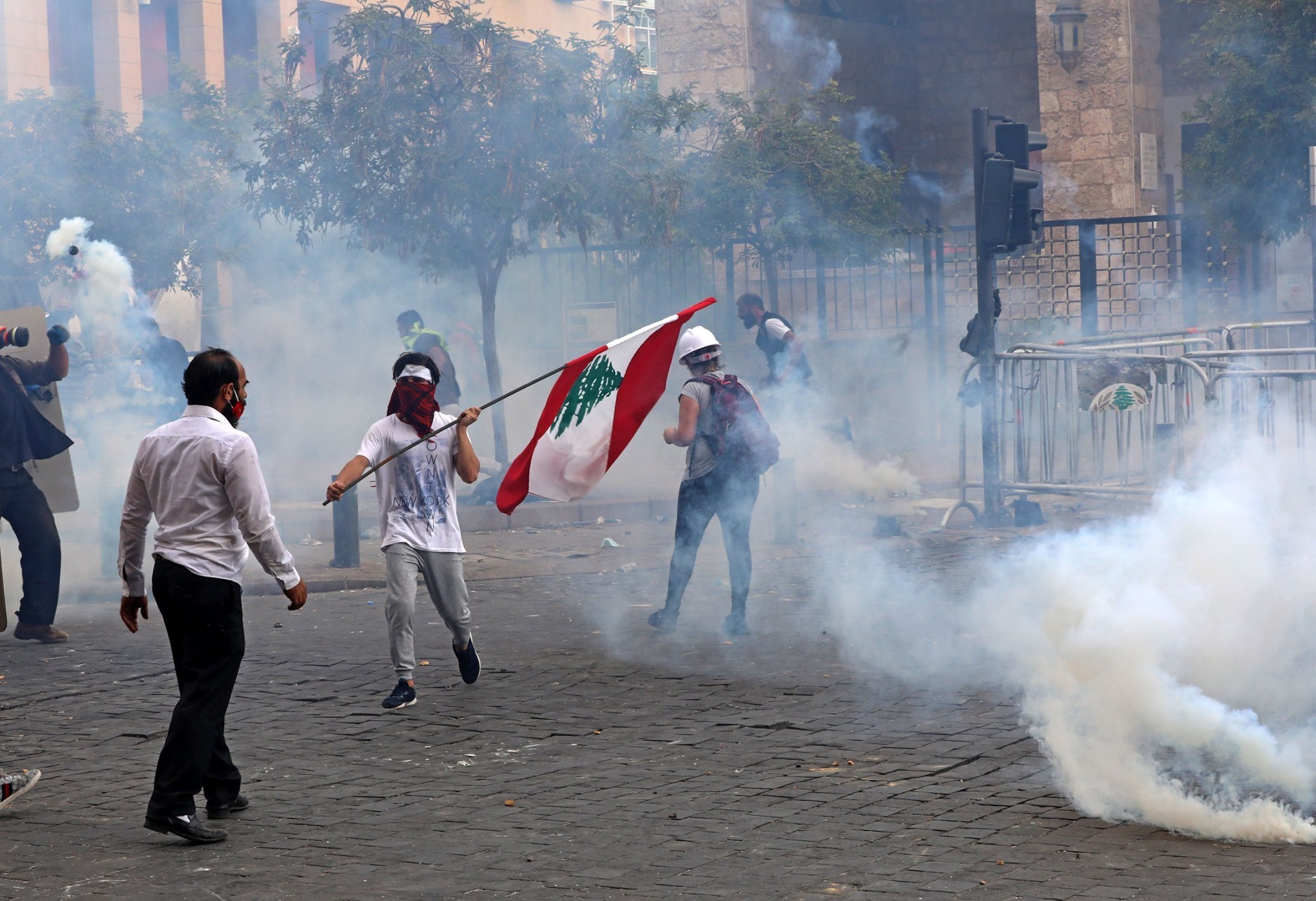 الأحداث تتصاعد