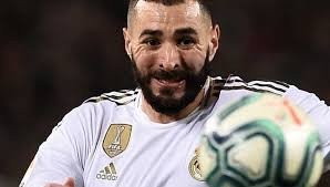 بنزيما: أود تدريب ريال مدريد.. وهذا الثلاثي الأفضل في التاريخ