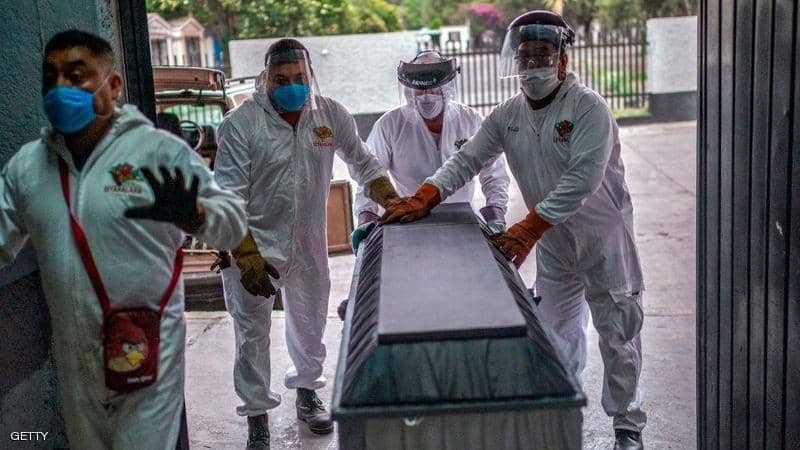 بسبب "فيروس كورونا".. نفاد شهادات "الوفاة" في هذه الدولة