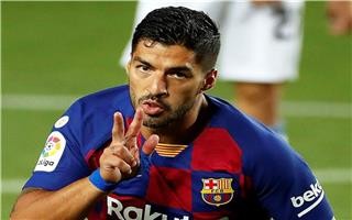 سواريز اصبح احد لاعبي يوفنتوس