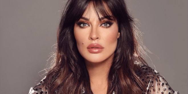 شاهدوا: "نادين نجيم" تكشف ما فعله انفجار بيروت في عينها اليسرى