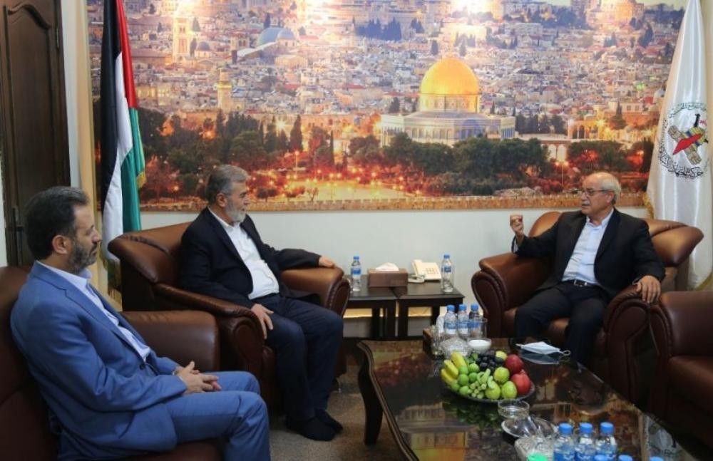 النخالة يلتقي أمين عام التجمع العربي والإسلامي في بيروت
