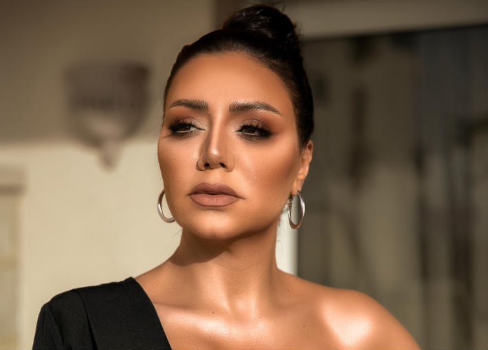 شاهدوا: الممثلة "رانيا يوسف" تصدرت التريند واستفزت الجمهور بسبب هذا الفيديو