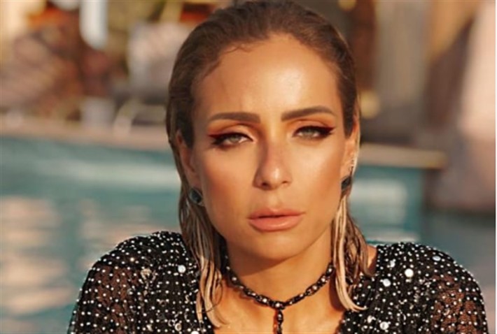 صور نادرة للنجمة "ريم البارودي" في أول أفلامها قبل 25 عامًا!