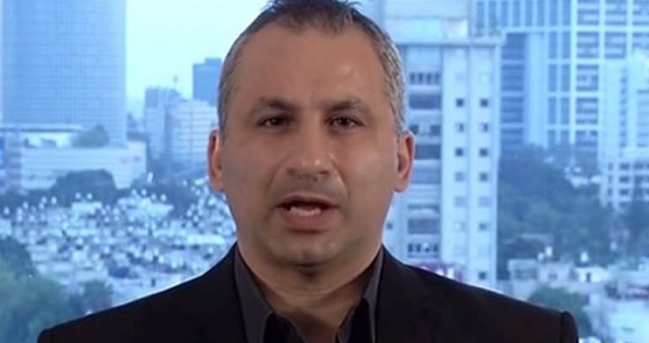 تغريدة لمستشار نتنياهو حول صدام حسين تثير جدلاً واسعاً