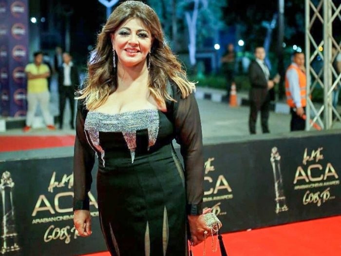 شاهدوا: صورة نادرة النجمة المصرية "هالة صدقى" مع العائلة أيام الطفولة