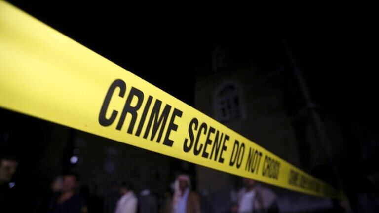 الكويت: مصري يطعن مواطنته والسبب.. "حجابها يشبه حجاب مطلقتي"