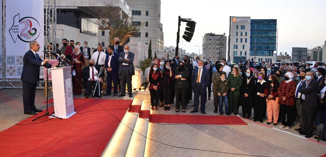 في اليوم الوطني للمرأة