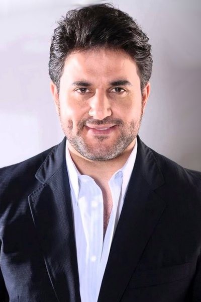"ملحم زين" للنجمة "سميرة سعيد": كان من أمنياتي أن أتشرف بمعرفتك
