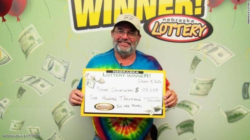 في زمن كورونا  "رجل" ابتسم له الحظ مرتين في عام واحد