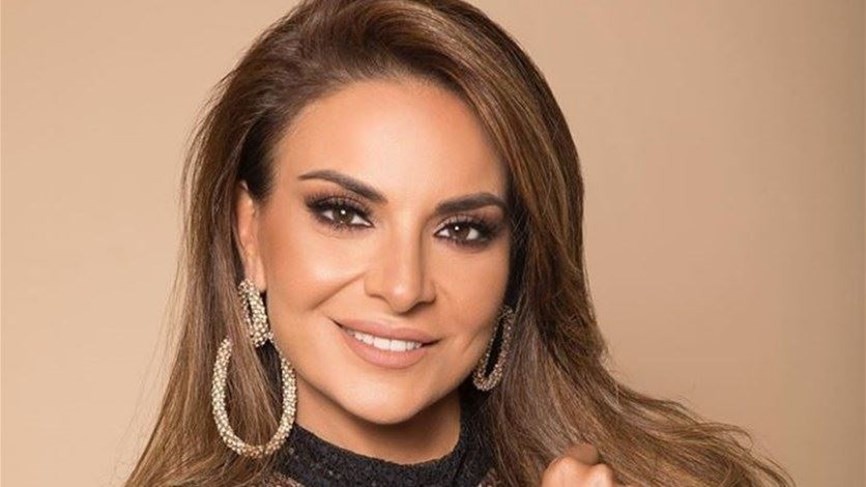 بالفيديو: هيلدا خليفة بإطلالة جريئة في مهرجان الجونة السينمائي وهكذا بدت