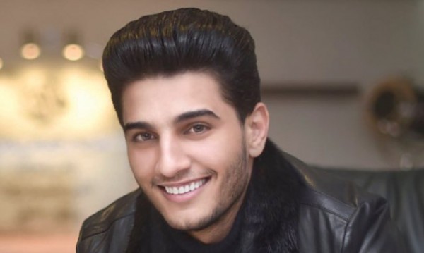 الفنان "محمد عساف" يرد بقوة بعدما منع من العودة إلى بلده فلسطين