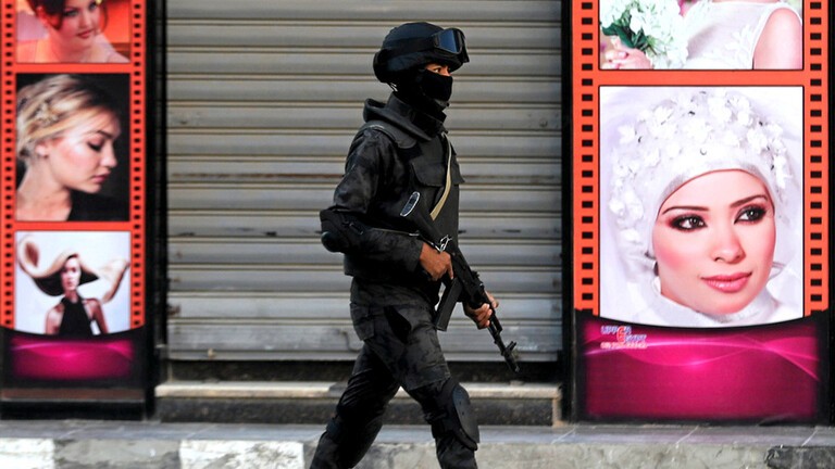 مصر: قوات الأمن تبحث عن سيدة استغلت جمالها وأوقعت برجل أعمال