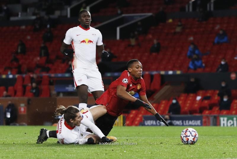 بالصور : مانشستر ينايتد يسحق ضيفه  لايبزيج الألماني بخماسية