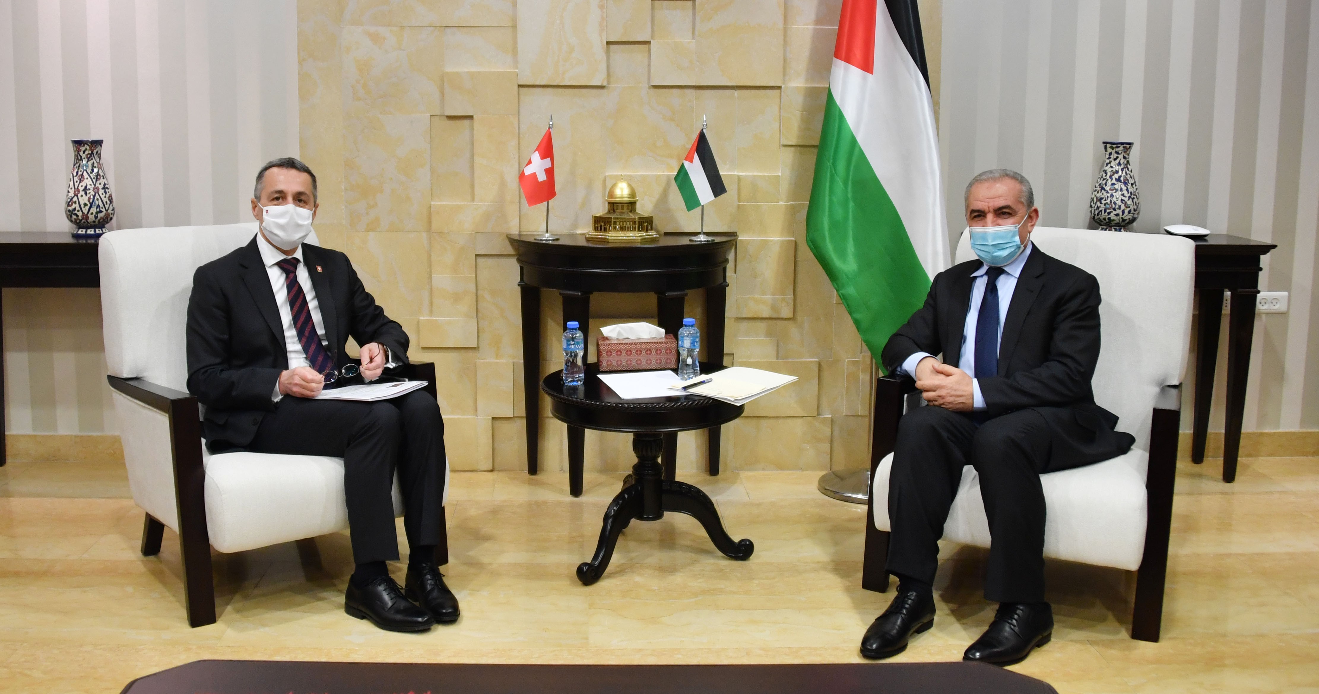 اشتية: "إسرائيل" تفرض أمرًا واقعًا متدهورًا في الأراضي الفلسطينية من خلال التوسع الاستيطاني