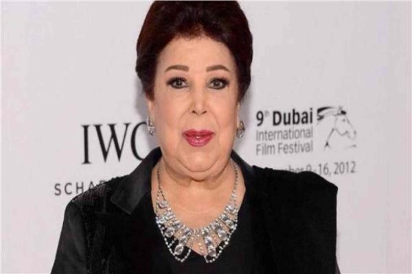 شاهدوا : مهرجان القنوات الفضائية.. النجوم يحتفون برجاء الجداوي