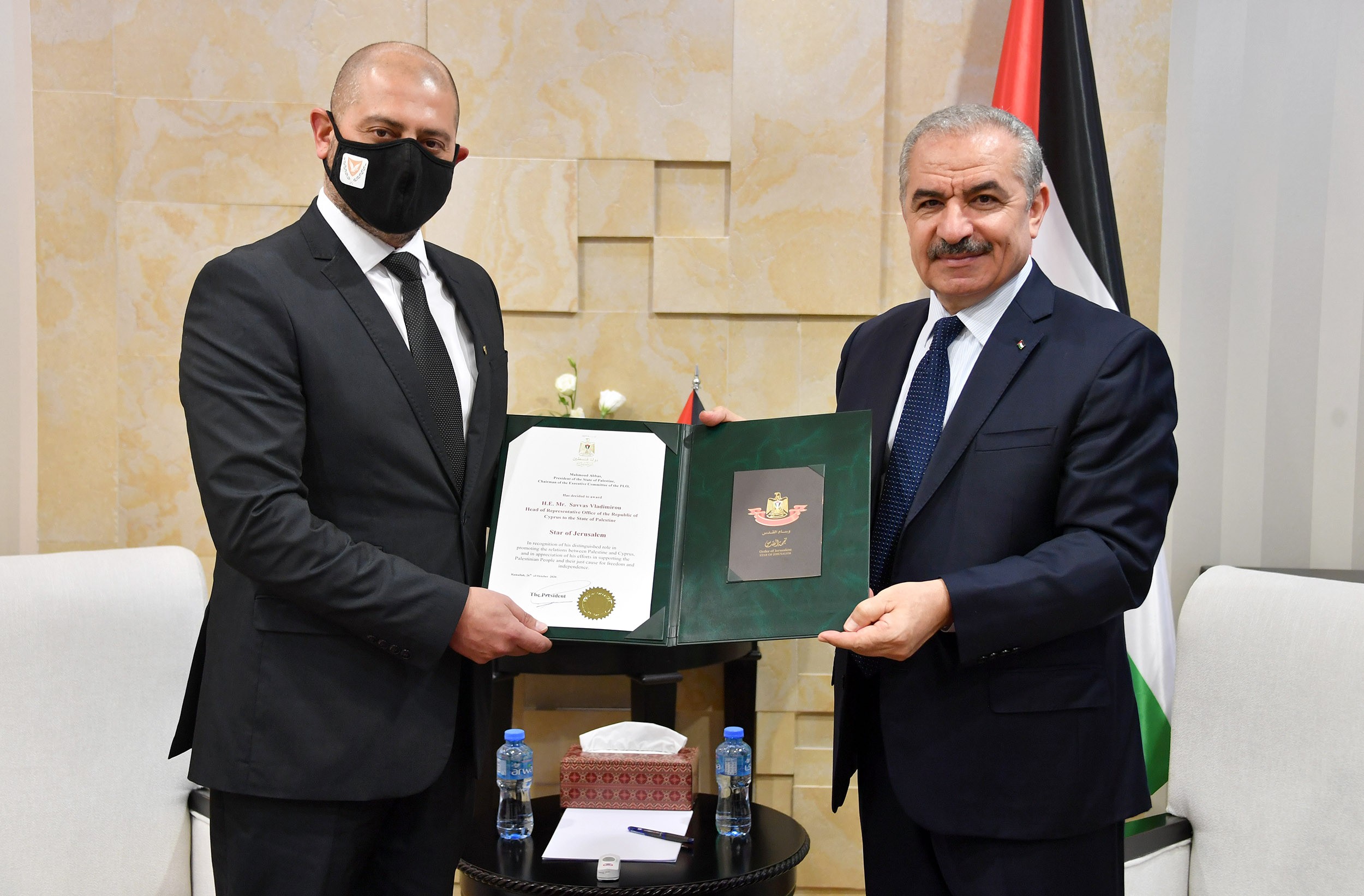 نيابة عن الرئيس