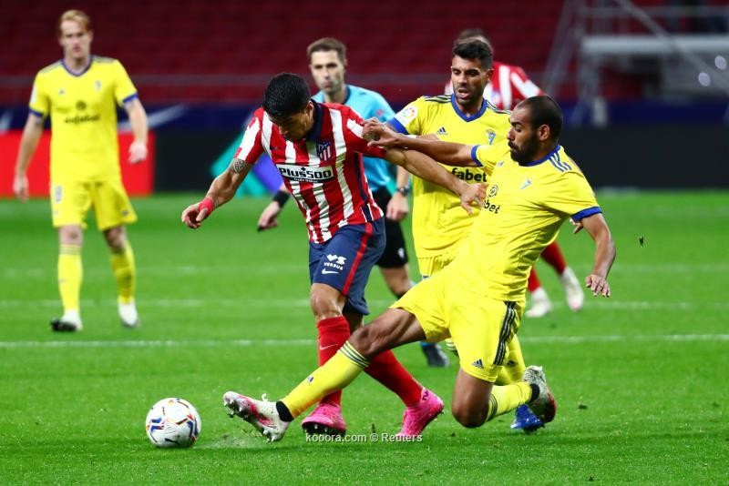 بالصور : اتلتكو مدريد يعرقل مسيرة قادش ويمطر شبامه برباعية