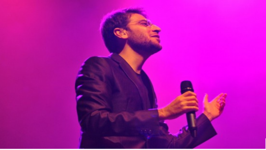 "إذاعة ألمانية" :  نجوم الأغاني الإسلامية يتألقون في أوروبا